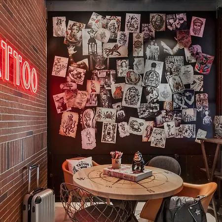 Moxy 3* بريمين