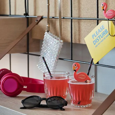 Hotel Moxy 3*
