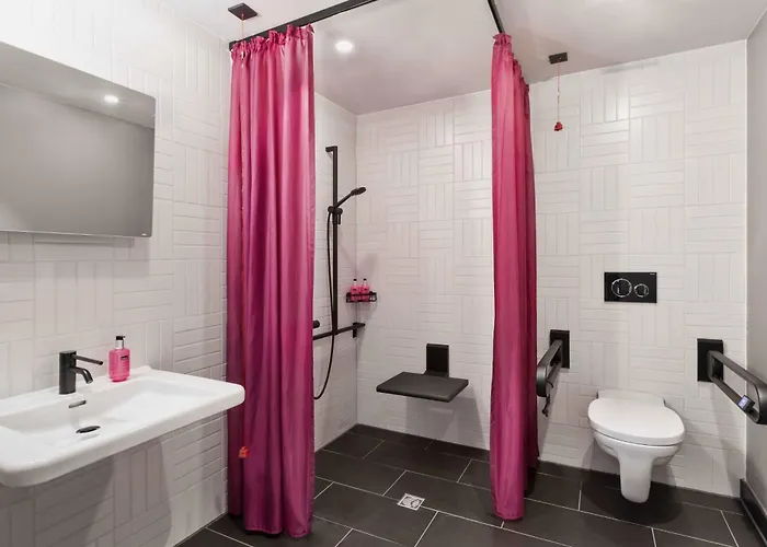 Moxy 3* Бремен